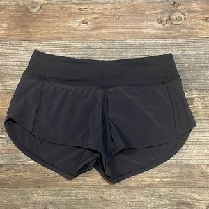 Lululemon Athletica Speed-Up Low Rise Lined Shorts 2.5”